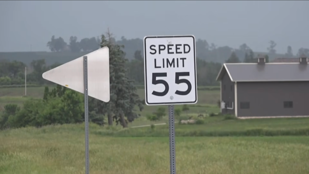 Iowa’s 55 MPH Rural Highway Limit Is Finally Going Up