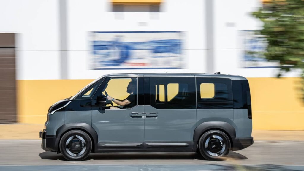 Kia’s Cheap Electric Van Is So Popular America Can’t Have It