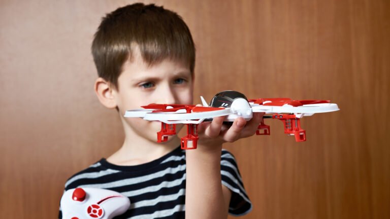 FCC No Longer Fears Chinese Toys, Lifts Ban On Super-Cheap Drones