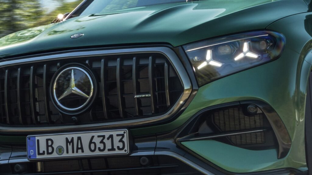 Mercedes-AMG Drops Flat-Plane V8s Into Its Biggest SUVs