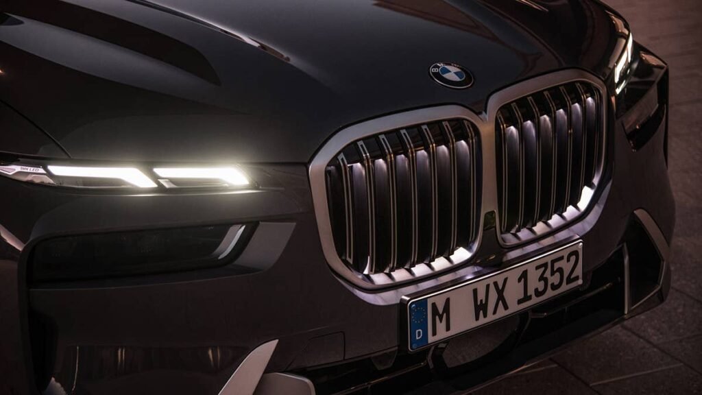 BMW Left Russia, But Bootleg SUVs Are Still Being Built There