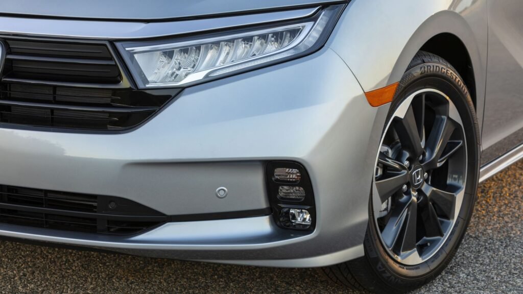 Only One Minivan In America Is Losing The War Against SUVs