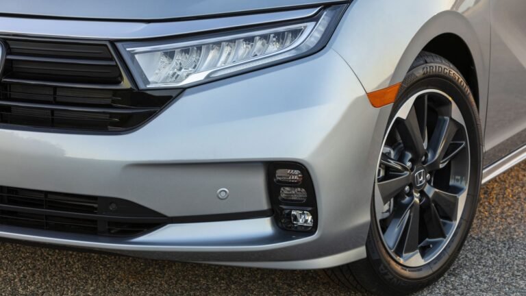 Only One Minivan In America Is Losing The War Against SUVs