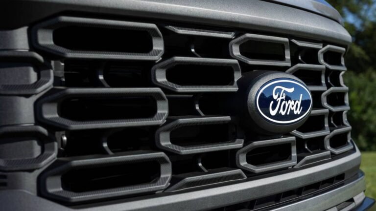 Ford’s Bronco Just Beat Wrangler While F-Series Crushed Silverado