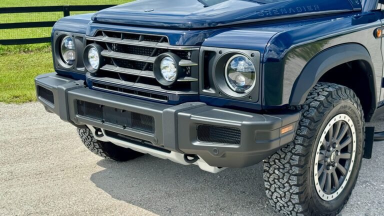The Best Full-Size SUVs We've Tested This Year: "Jeep Has A Real Winner Here'