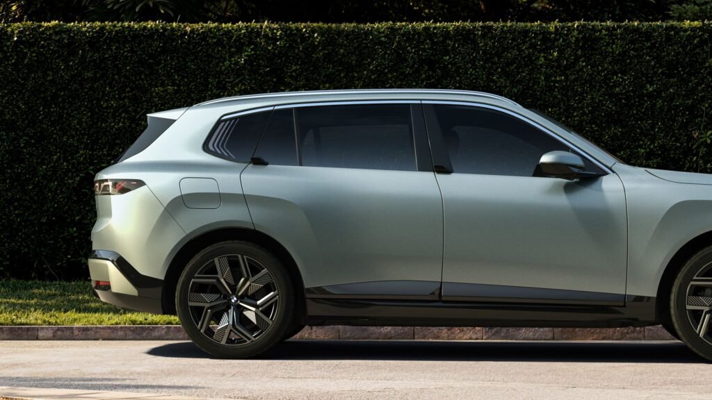 The 2027 BMW X5 And iX5 Grow A Bit Longer For China
