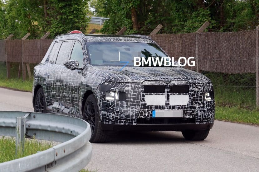 2028 BMW X7 Spied With V8 Power And Quad Exhaust: Video