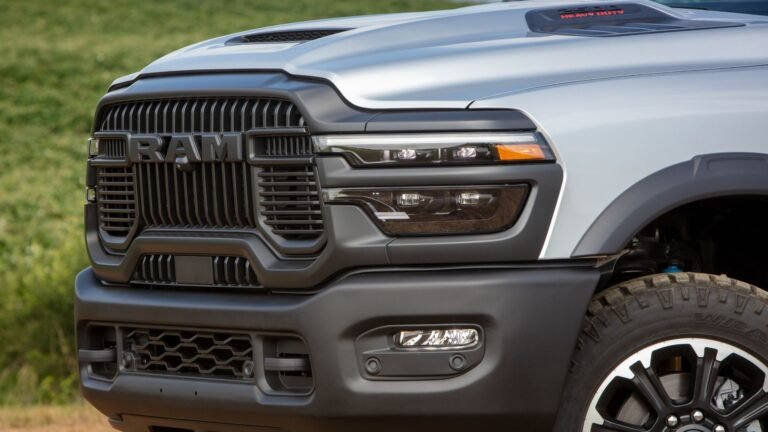 Ram's Newest 2500 Hemi Truck Can Carry A Base F-150 In Its Bed