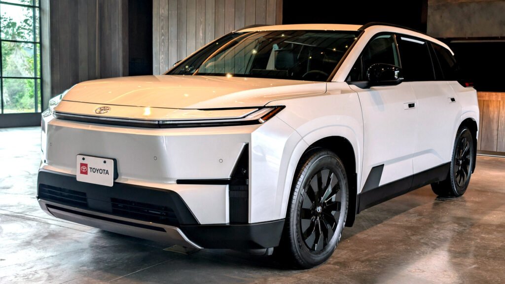 Toyota Delays New Electric Highlander Before It Even Launches, Gas Model Stays