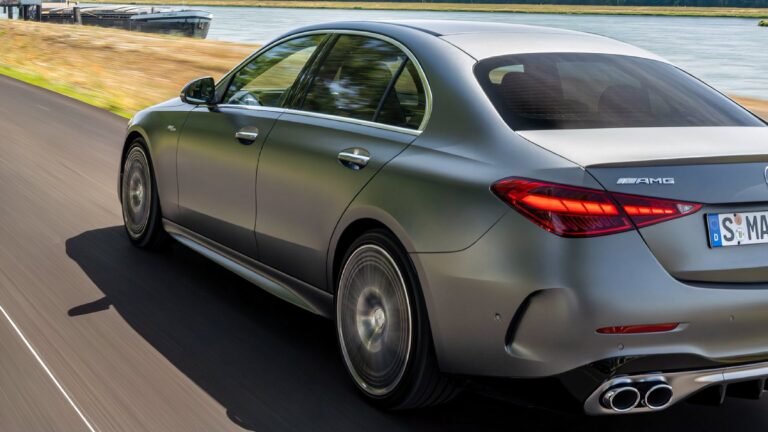 This 400-HP Mercedes-AMG C-Class Is Only 5 Years Old, But It Costs Less Than A New Honda Accord