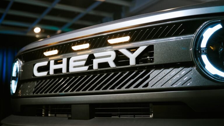 US Auto Industry Is Sitting On Its Hands Compared To China's Insane Pace