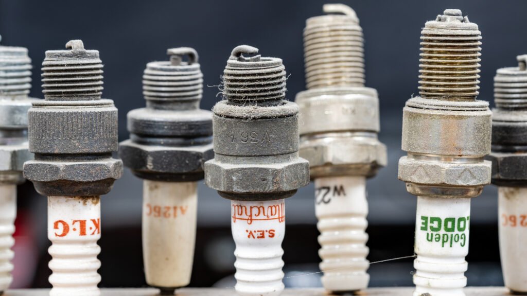 What's The Difference Between Tapered And Gasket Seat Spark Plugs?