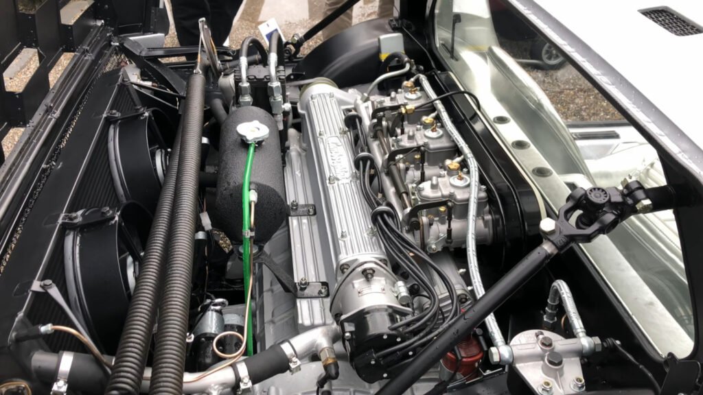 The Transverse Inline-6 Is A Stupendously Rare Engine Layout For Good Reason