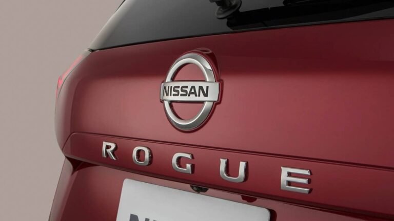 2021 Nissan Rogue Steering Probe Ends With No Recall for 250,000 SUVs