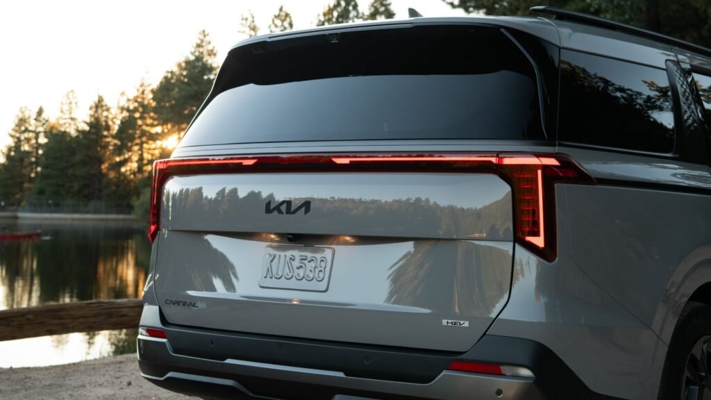 Kia Carnival: The Eight-Seater With 32 MPG And A Sub-$40k Starting Price