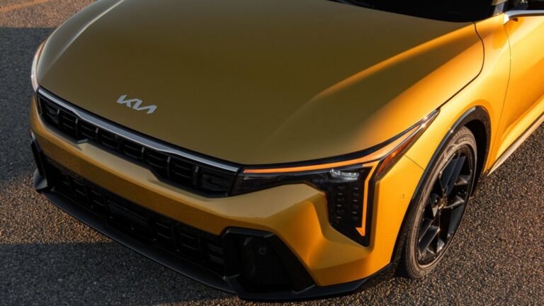 'The K4 Wins In Almost Every Category' - Why Kia's Twins Are Kicking Dust In The Toyota Corolla's Eyes