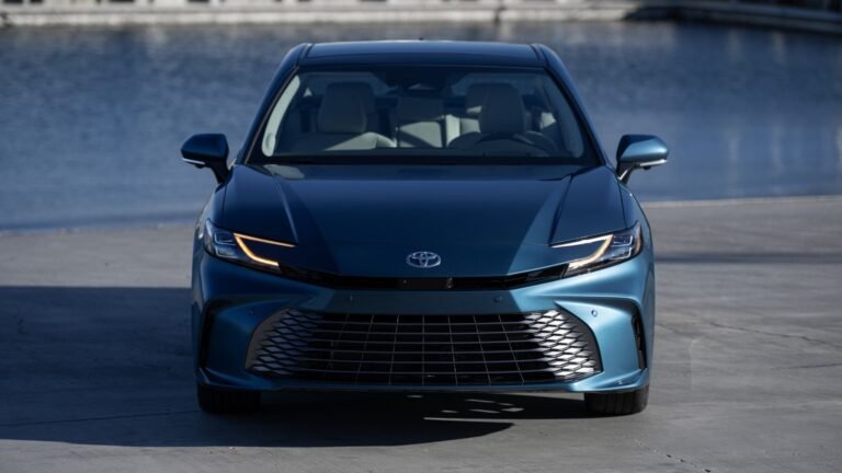 Toyota Recalls Half A Million Camrys Over A Simple Glitch
