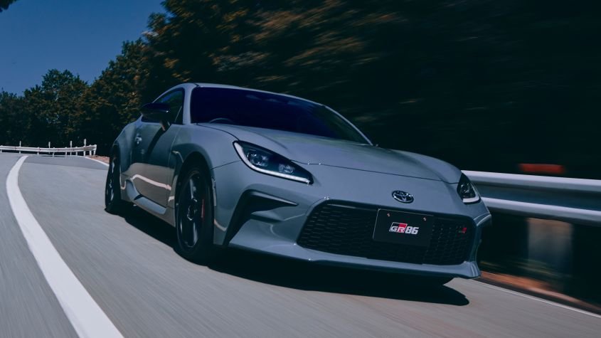 Toyota GR86 gets a driver-focused revamp that you can’t enjoy