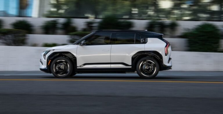 2027 Kia EV3 Pricing Starts at $31,385, Offers Up to 321 Miles of Range