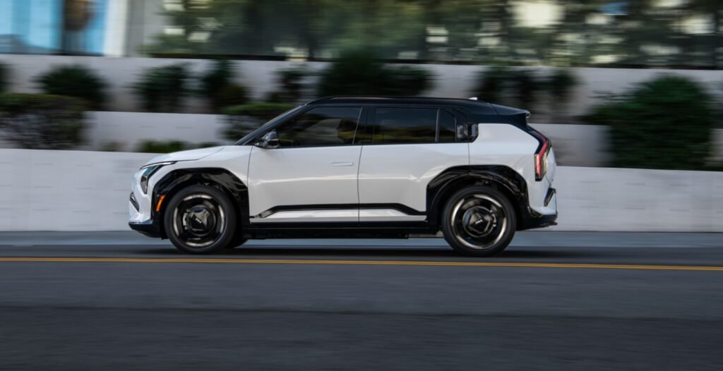 2027 Kia EV3 Pricing Starts at $31,385, Offers Up to 321 Miles of Range