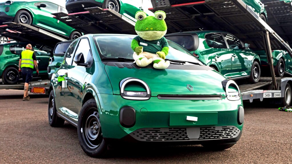 Renault Shipped 100 Frog-Eyed Twingos To The UK Purely So You Can Stare At Them