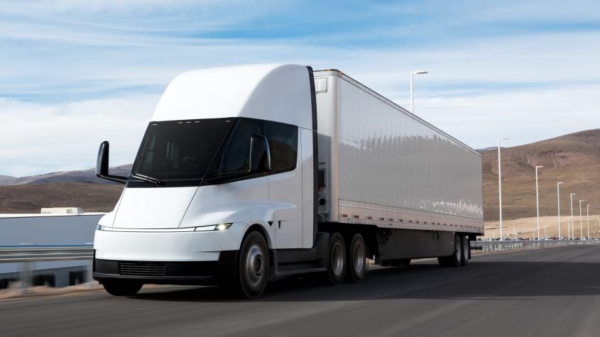 Tesla Semi electric HGV is coming to Europe