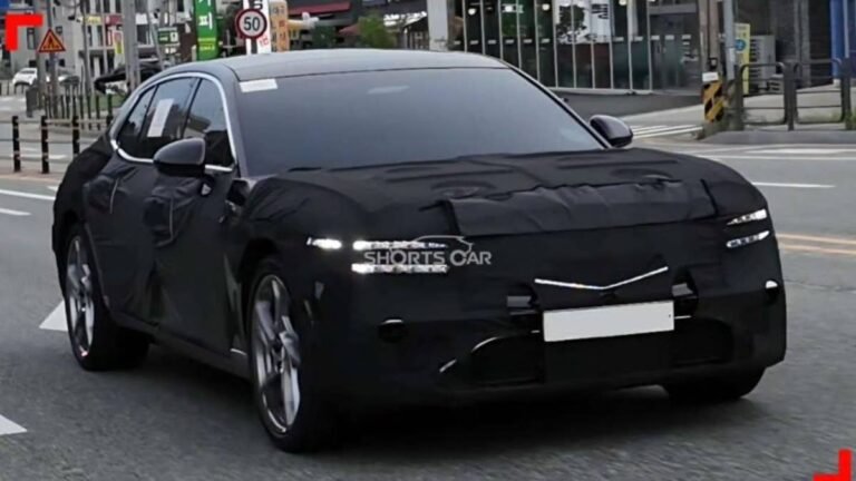 Genesis G90 Is Getting a New Face, and It Lights Up