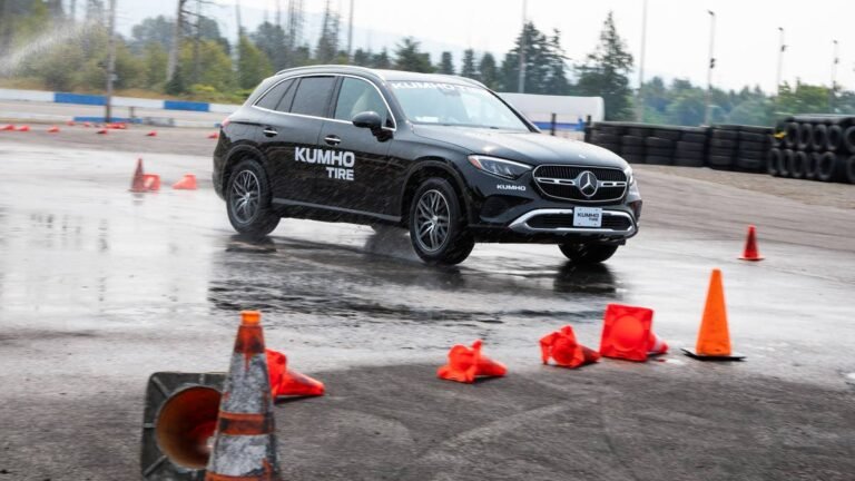 Testing the 2026 Mercedes-Benz GLC 300 on Kumho Crugen GT Pro Tires