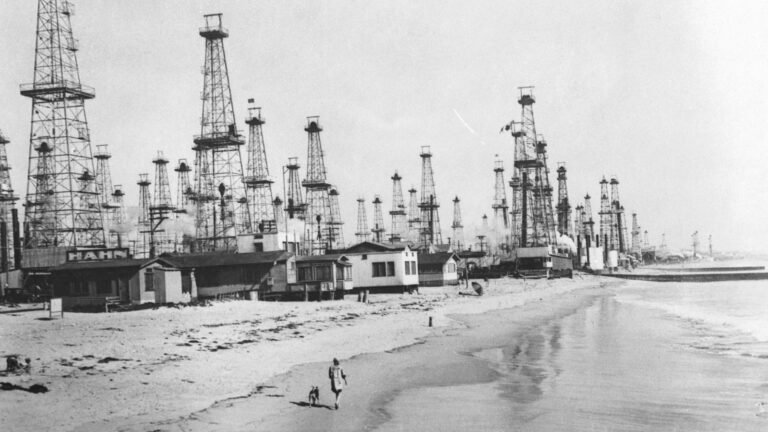 Los Angeles Is Littered With Thousands Of Oil Wells Hiding In Fake Buildings, Under Schools And Playgrounds