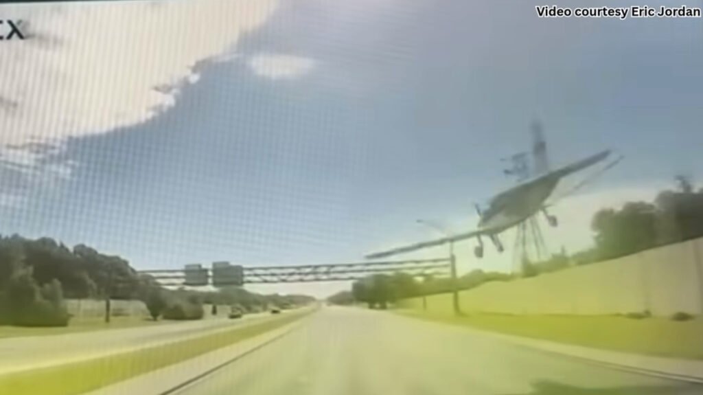 21-Year-Old Flight Instructor Successfully Threads The Needle Through Highway Signage In Emergency Landing