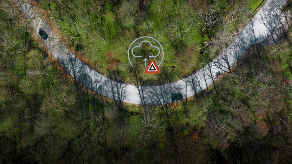 Volvo's New Safety Tech Warns Other Cars About Crashes And Animals