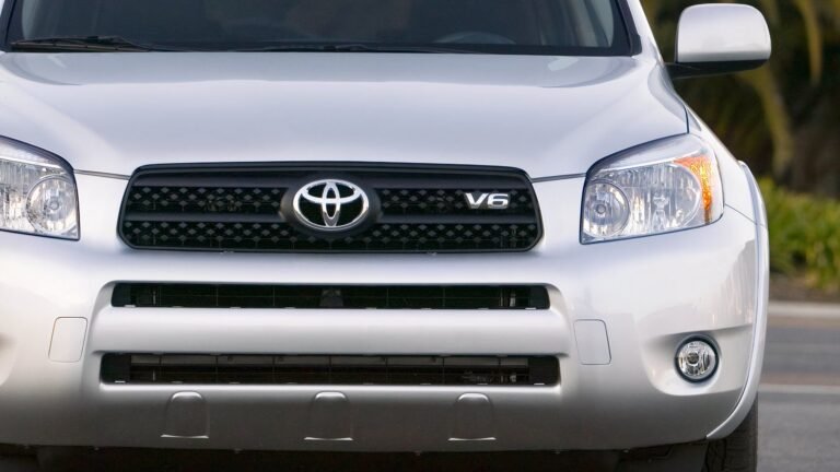 270 Horsepower For $10,000: The V6 Toyota RAV4 Is The Secret Sleeper You've Been Looking For