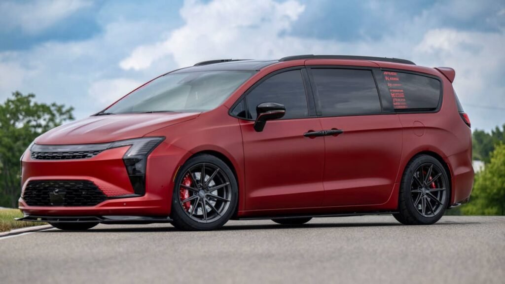 Chrysler Built the Performance Pacifica We Wish It Would Sell
