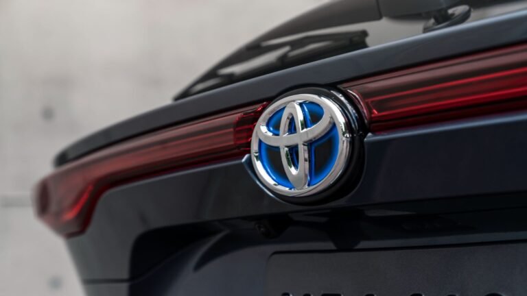 This Unloved SUV Is Still Finding New Buyers Despite Being Dead For Years