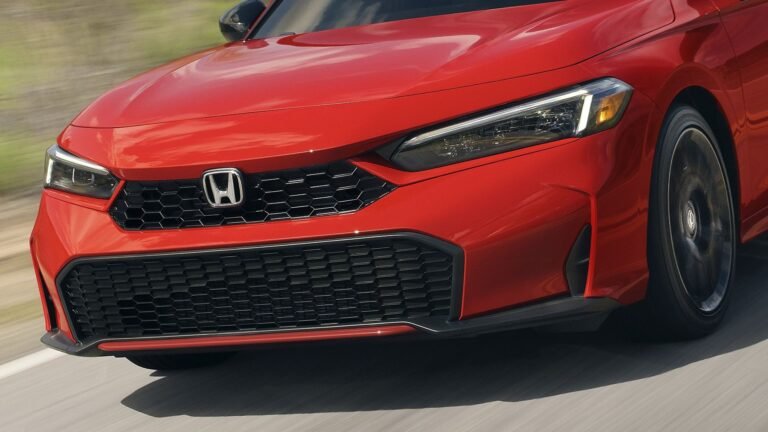 Small Honda Cars That Make City Driving A Breeze