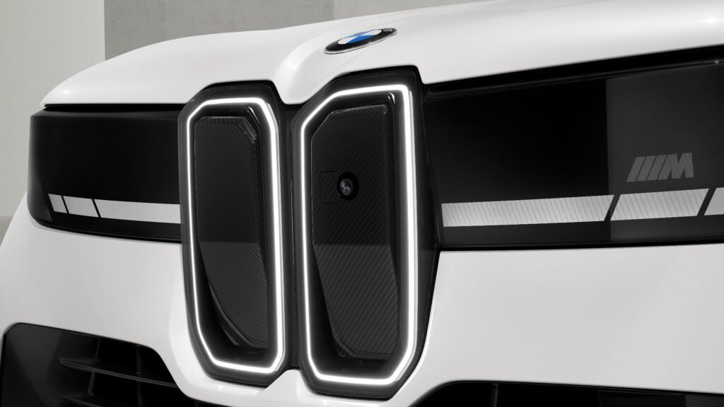 New X5 Gets Some BMW M Love, But It's No AMG Killer