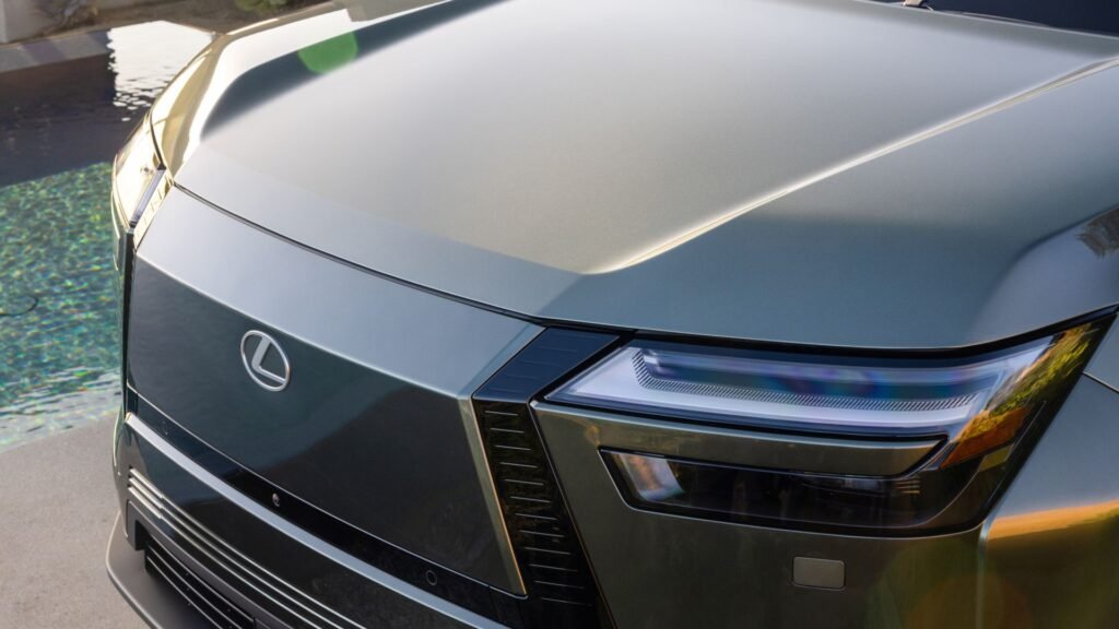 Lexus Might Go AMG Hunting With A More Powerful Three-Row SUV