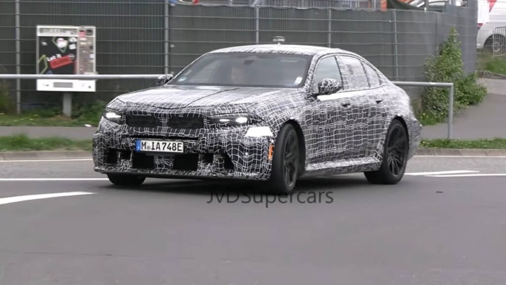2028 BMW M5 Spied Wearing Its New Face