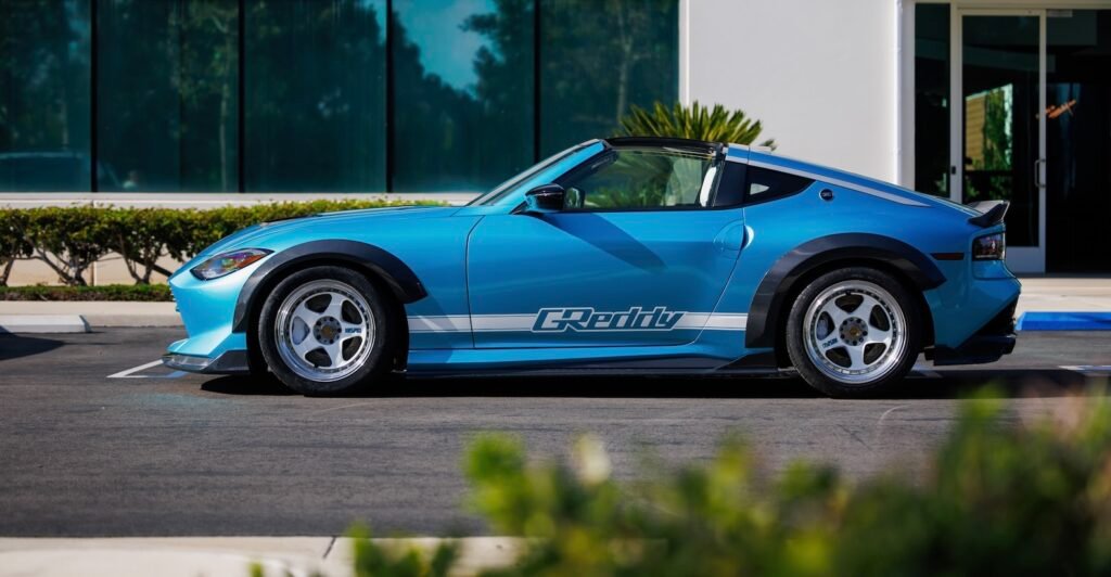 Nissan Z Kaze Concept Brings Back the T-Top With a ’90s Tuner Twist