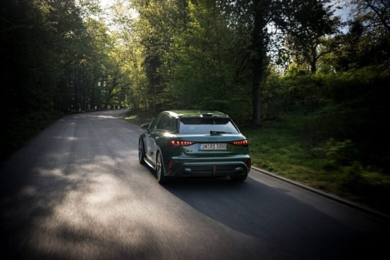 A Regular BMW M2 Just Beat Audi’s 750-Unit RS 3 Special On Track