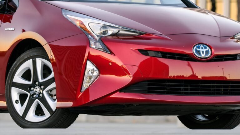 546,000 Miles In 5 Years: The Immortal Toyota Hybrid That Refuses to Die