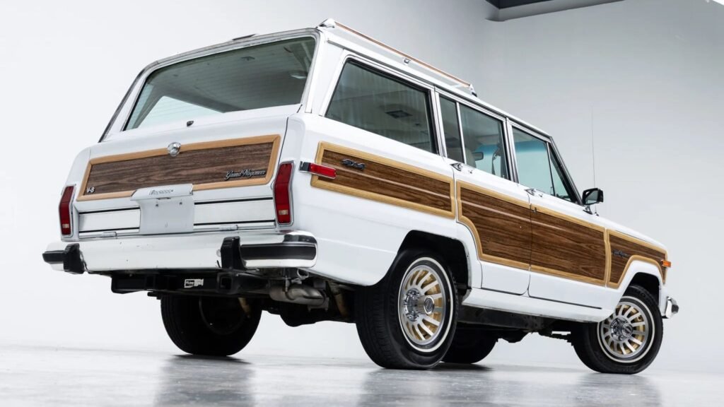 Auction Shocker! A 1990 Jeep Wagoneer Is Worth More Than A Decent W12 Bentley Continental GT