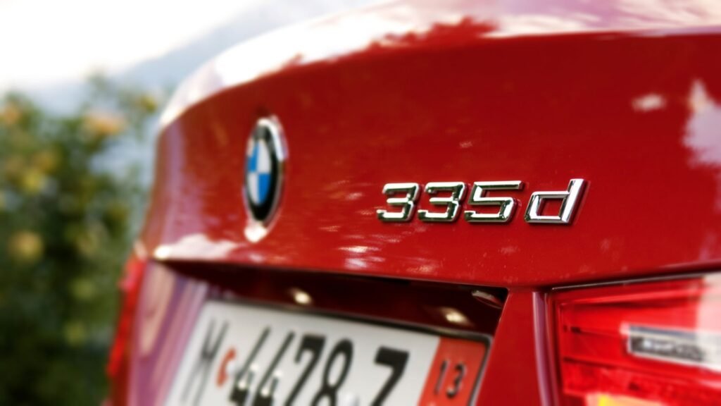 Outruns V8s, Sips Diesel, Easy To Tune: The Twin-Turbo BMW 335d Is The Ultimate Highway Cruiser