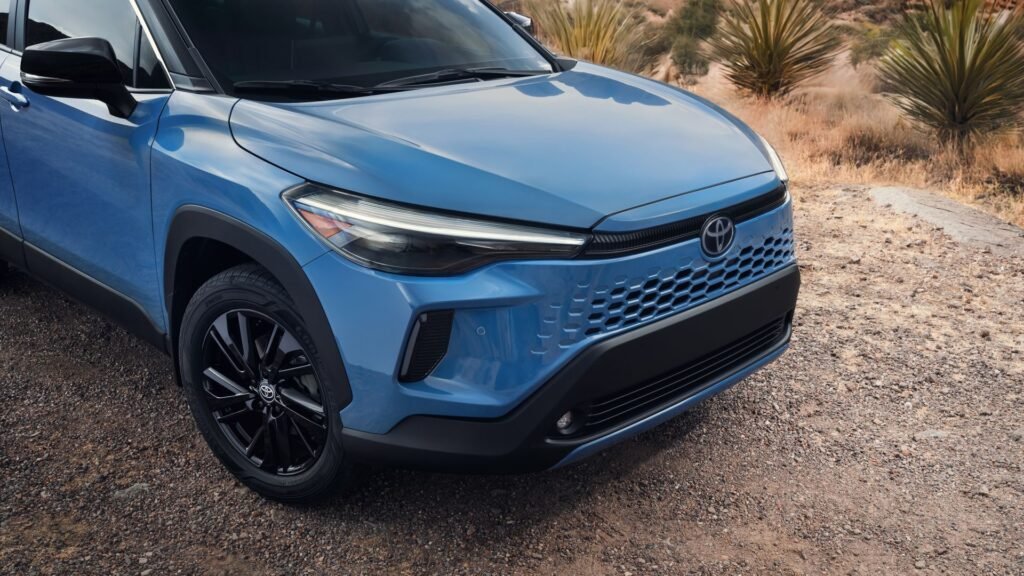 Honda Left The Hybrid Tech At Home, And Toyota Is Making Them Pay For It