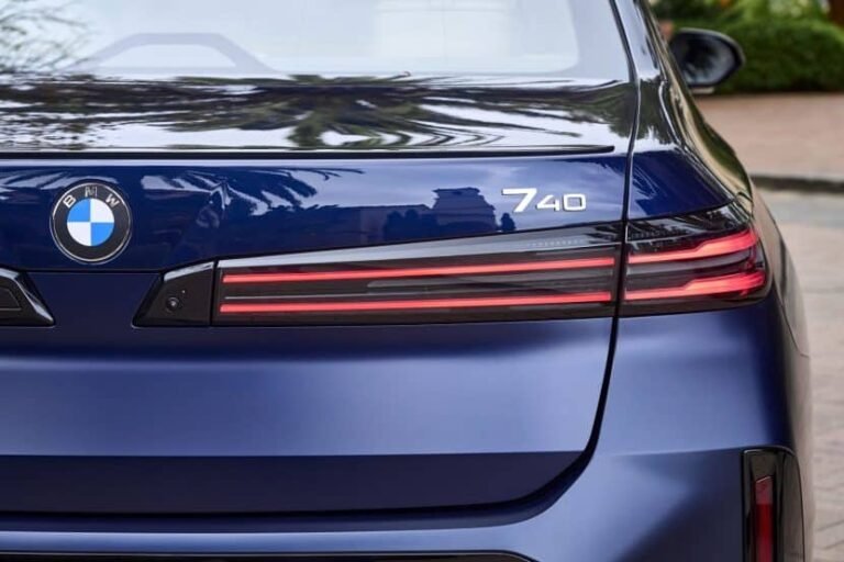 I Drove the 2027 BMW 740 xDrive. It’s the 7 Series I’d Buy