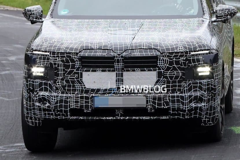 2028 BMW iX7 (G67) Laps The Nürburgring With Split Headlights And A New Taillight Signature