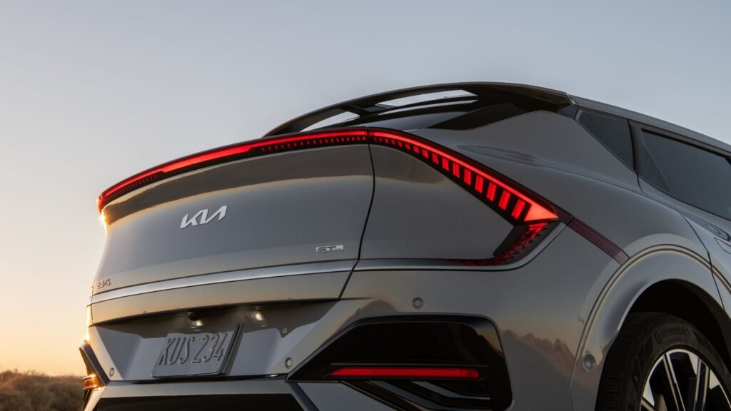 Kia's Struggling EV6 Has A Surprisingly Tempting Price Tag For 2027