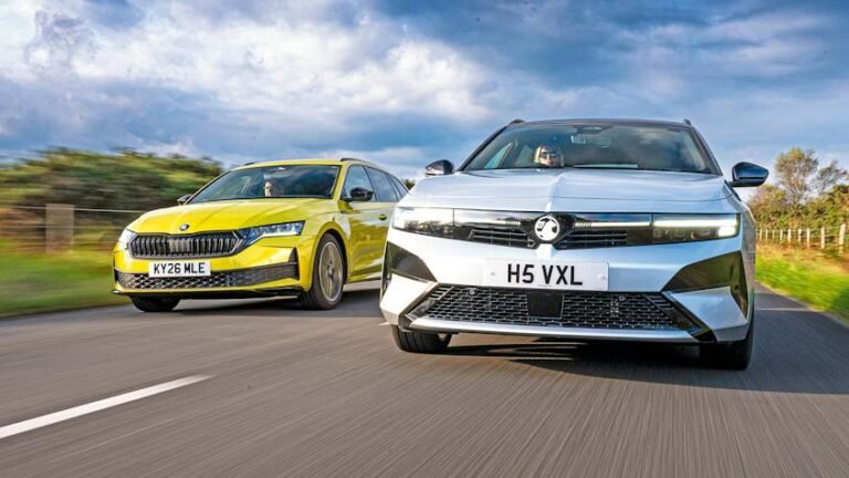 Skoda Octavia Estate vs Vauxhall Astra Sports Tourer - pictures