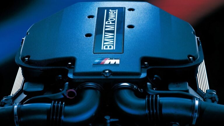 BMW Had To Make Massive Engineering Sacrifices To Fit A V8 Engine To The Best M5 Ever Made
