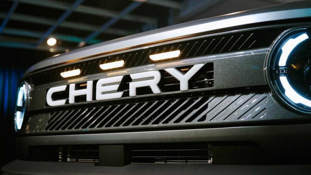 US Automakers Face Dilemma As Chinese Rival Eyes American Factories